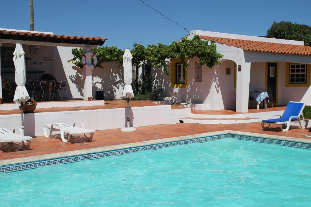 Casal Novo Guest House São Martinho do Porto Eksteriør bilde