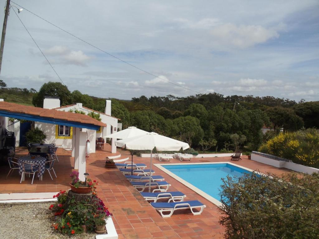 Casal Novo Guest House São Martinho do Porto Rom bilde