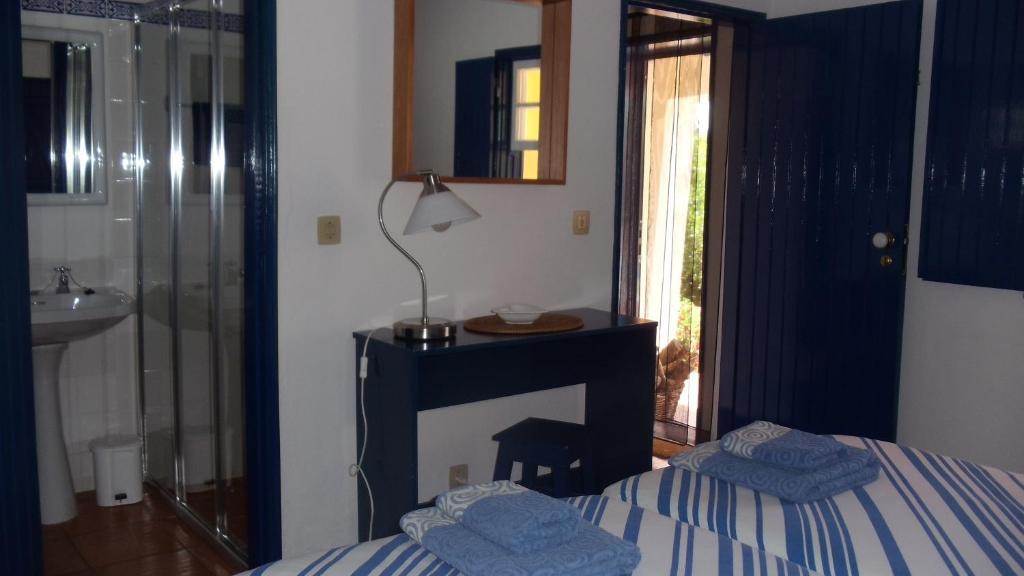 Casal Novo Guest House São Martinho do Porto Rom bilde