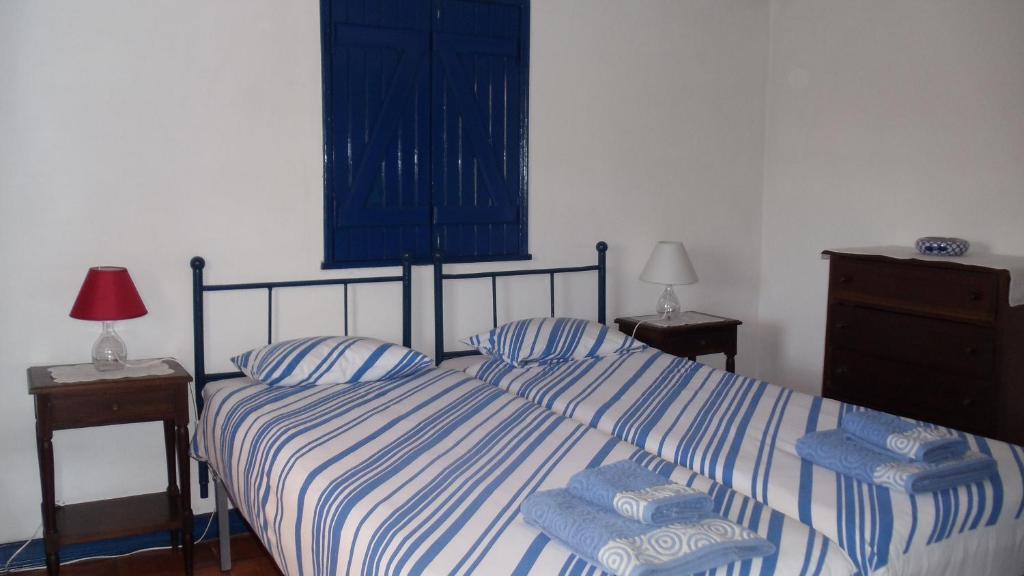 Casal Novo Guest House São Martinho do Porto Rom bilde